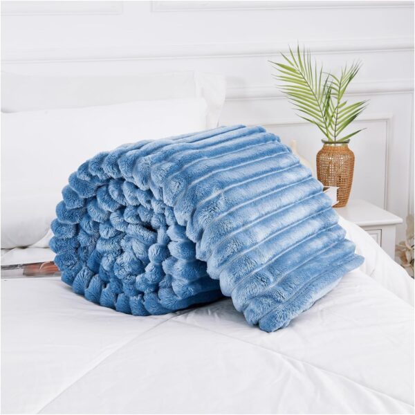 BEIGE OSUM RIBBED THROW - Image 5