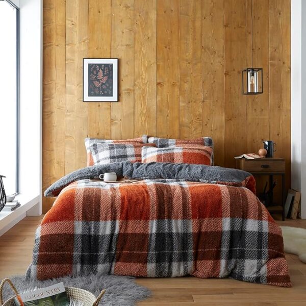 Lemon Windsor Teddy Reversible Duvet Set - Image 4