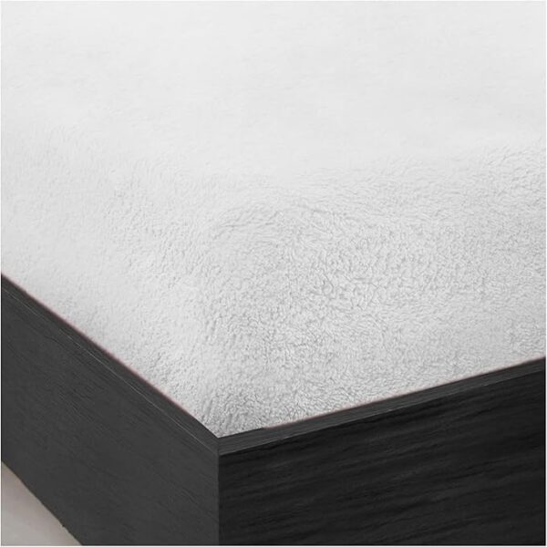 White Teddy Collection Fitted Sheet - Image 2