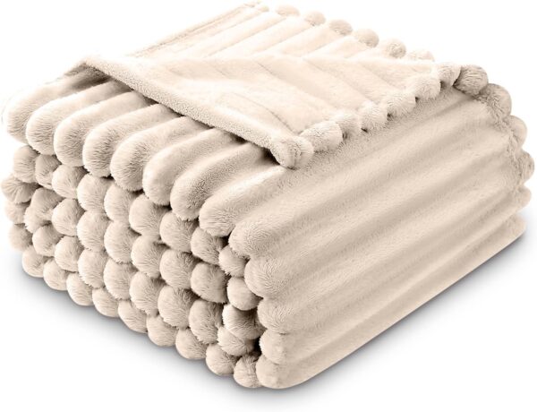 CREAM OSUM RIBBED THROW - Image 3