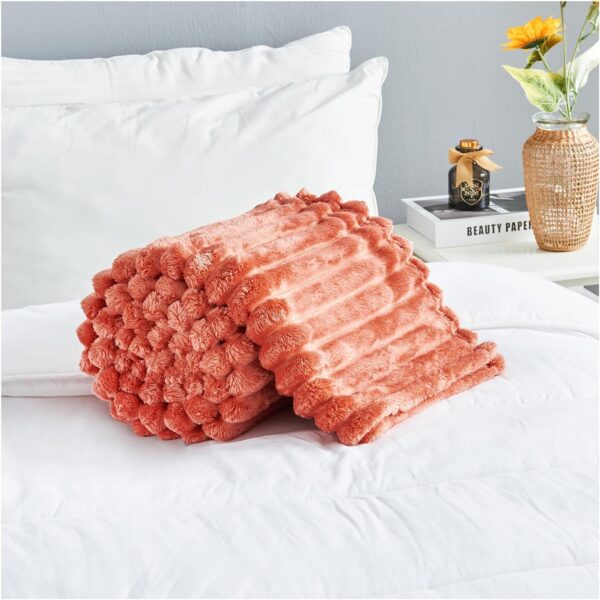 ORANGE OSUM RIBBED THROW