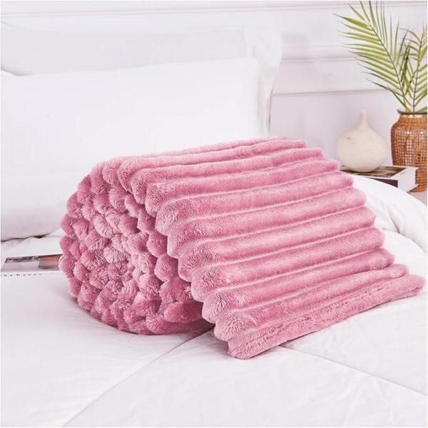 PINK OSUM RIBBED THROW