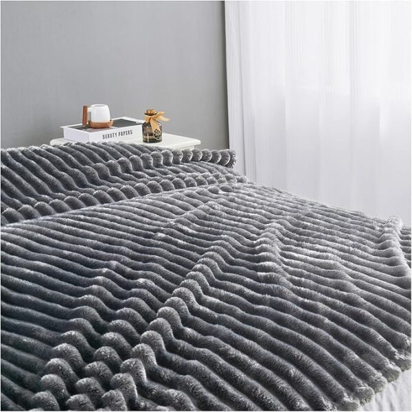 DARK GREY OSUM RIBBED THROW - Image 2