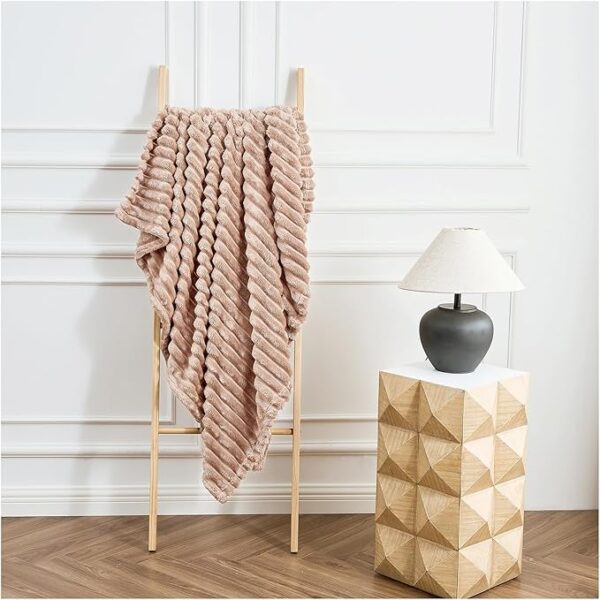 BEIGE OSUM RIBBED THROW - Image 2