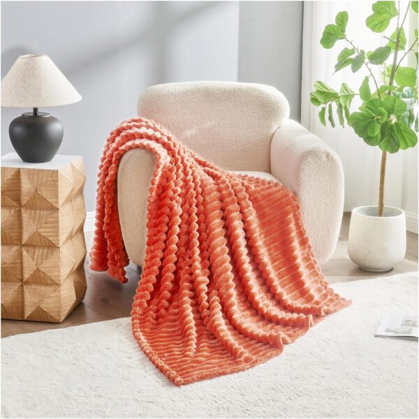 ORANGE OSUM RIBBED THROW - Image 3